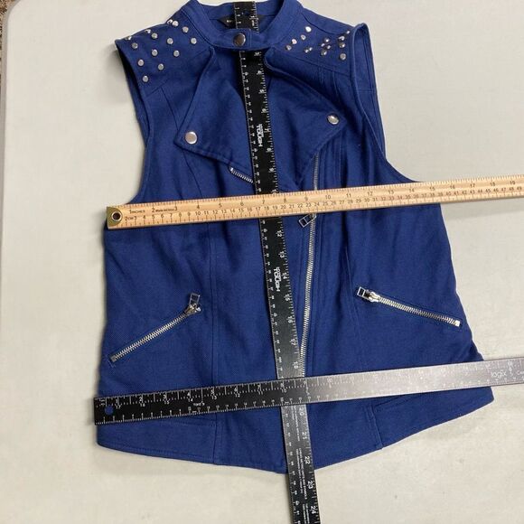 ROCK & REPUBLIC Women’s Blue Moto Studded Vest Size Medium - Picture 4 of 12